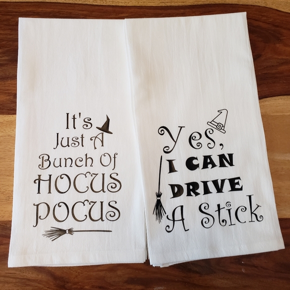 Halloween tea towels! - Picture 1 of 3